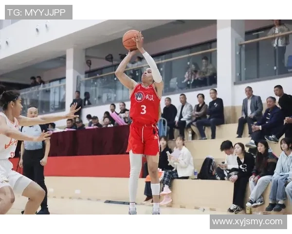 武汉篮球队进攻表现分析与得失总结探讨